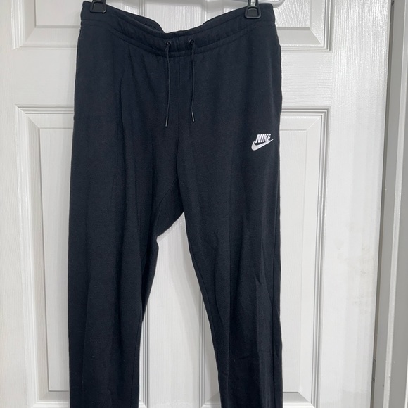 Nike joggers - Picture 1 of 3